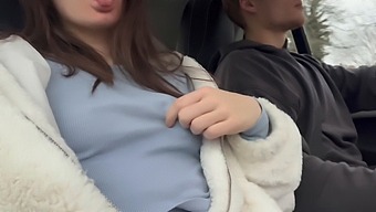 Amateur Couple’s Christmas-Themed Porn Film